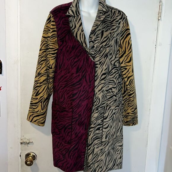 LOGO by Lori Goldstein Reversible Fleece Coat Very Berry-S - Picture 2 of 11